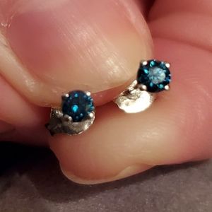 1/4 ct Blue diamond stud earrings in white gold